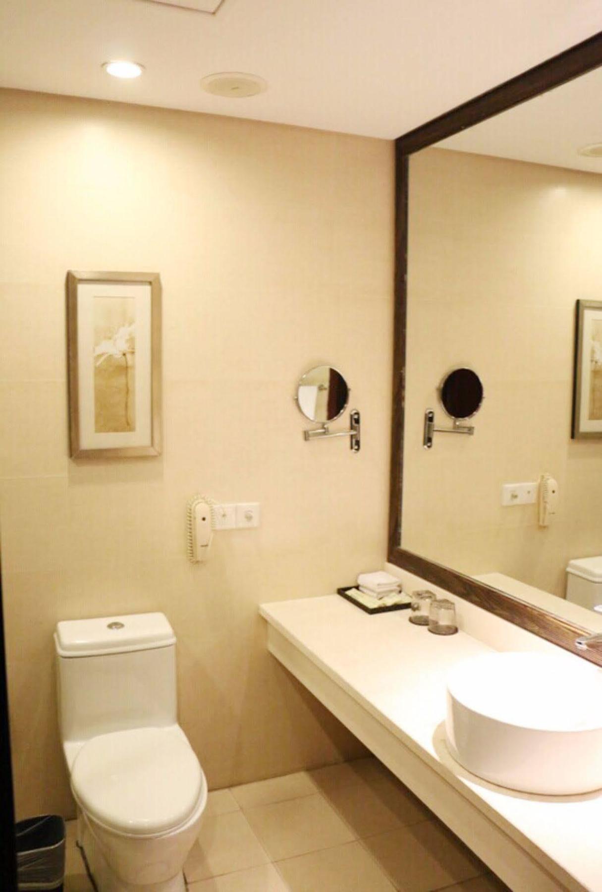 Sisuo Seaview Hotel ซานย่า ภายนอก รูปภาพ